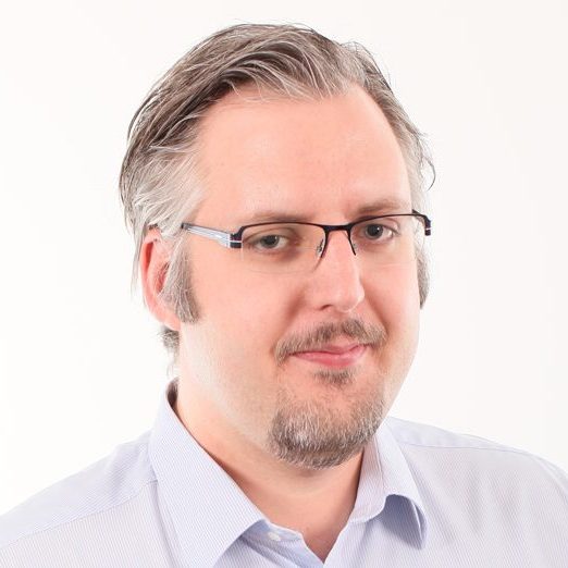 Robotka-Zsolt-800×800 Robotka Zsolt